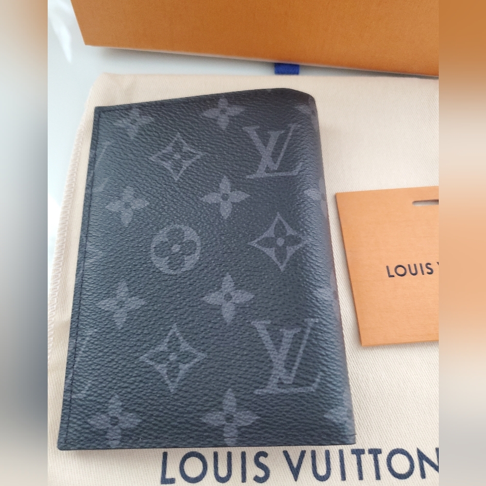Louis Vuitton Black Leather Passport Holder - Picture 3 of 5